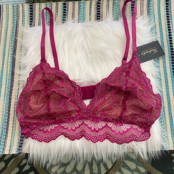 NWT Fredricks of Hollywood women’s fuschia metallic lace bra/ bralette - Picture 4 of 12
